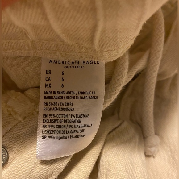 American Eagle Shortie Chino Stretch shorts size 6 - Picture 2 of 6